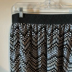 NWT Large Lola LulaR skirt